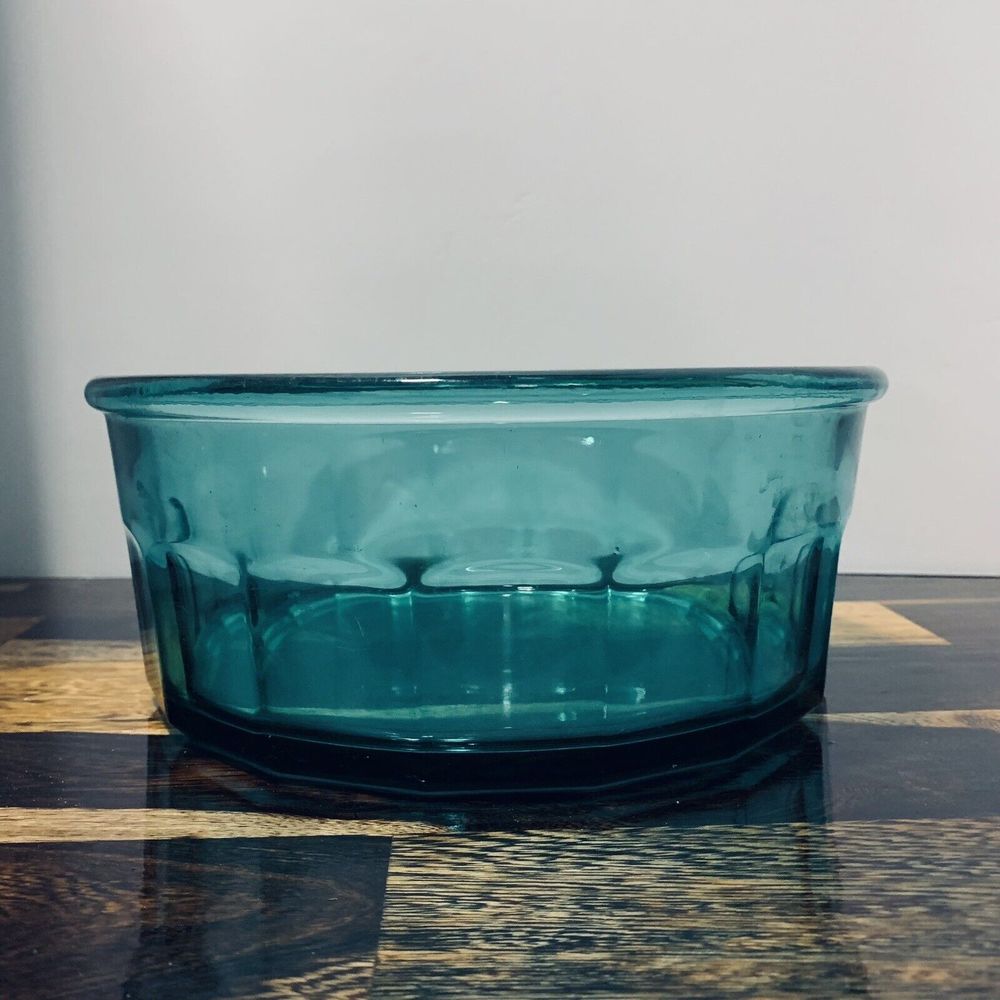 Vintage Arcoroc France Teal Aqua Turquoise Green 9" Baking Dish / Serving Bowl